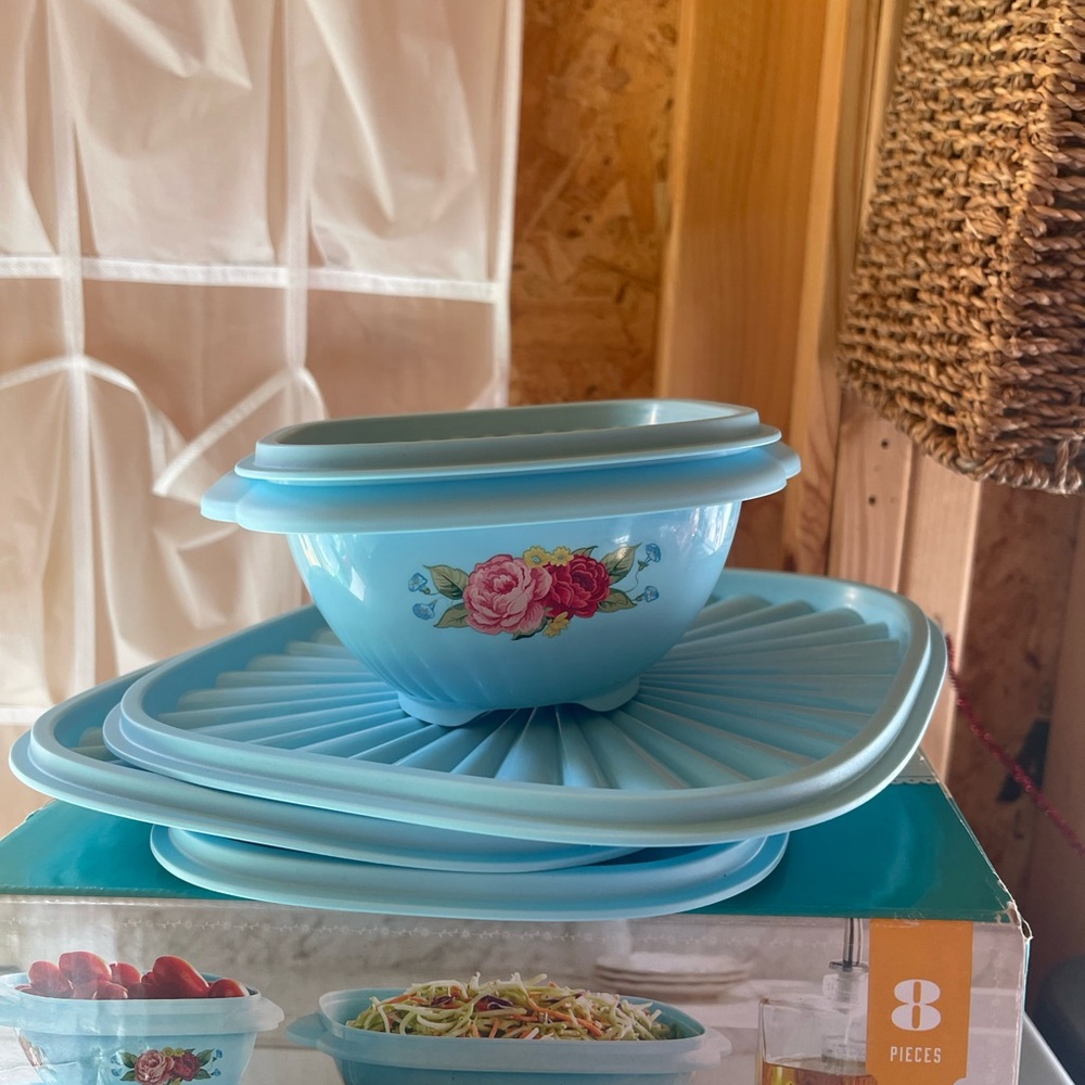 The Pioneer Woman Sweet Rose Blue Floral Food Storage Set - Picture 3 of 10